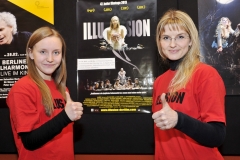Filmpremiere im Kauferinger Kino: v.l. Carolina Hoffmann (Schauspielerin) und Marina-Anna Eich (Produzentin und Schauspielerin)