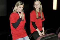 Filmpremiere im Kauferinger Kino: v.l. Marina-Anna Eich (Produzentin und Schauspielerin), Carolina Hoffmann (Schauspielerin)